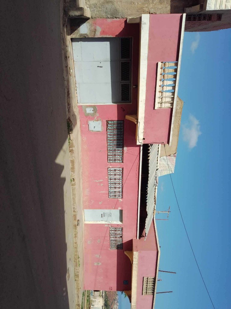 maison à la commune de Tient . - 1