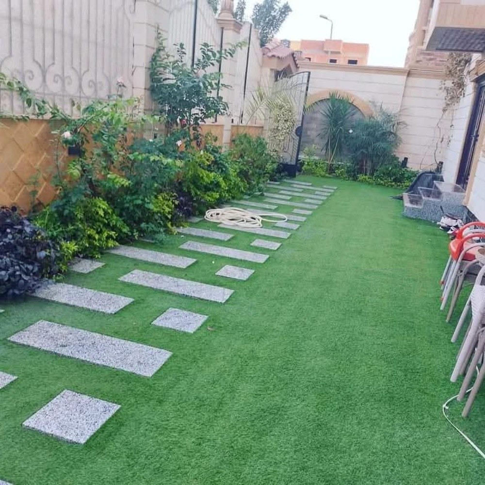 Beau travail de décoration et d'embellissement du jardin et de nettoyage des lieux. - 1