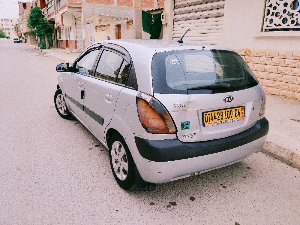 kia rio coupé - 3