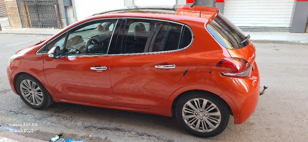 208 hdi 2015 fictlift - 1