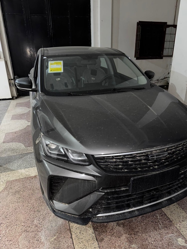 geely coolray - 5
