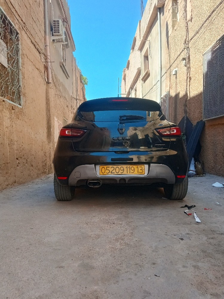 رينو كليو 4 - 8