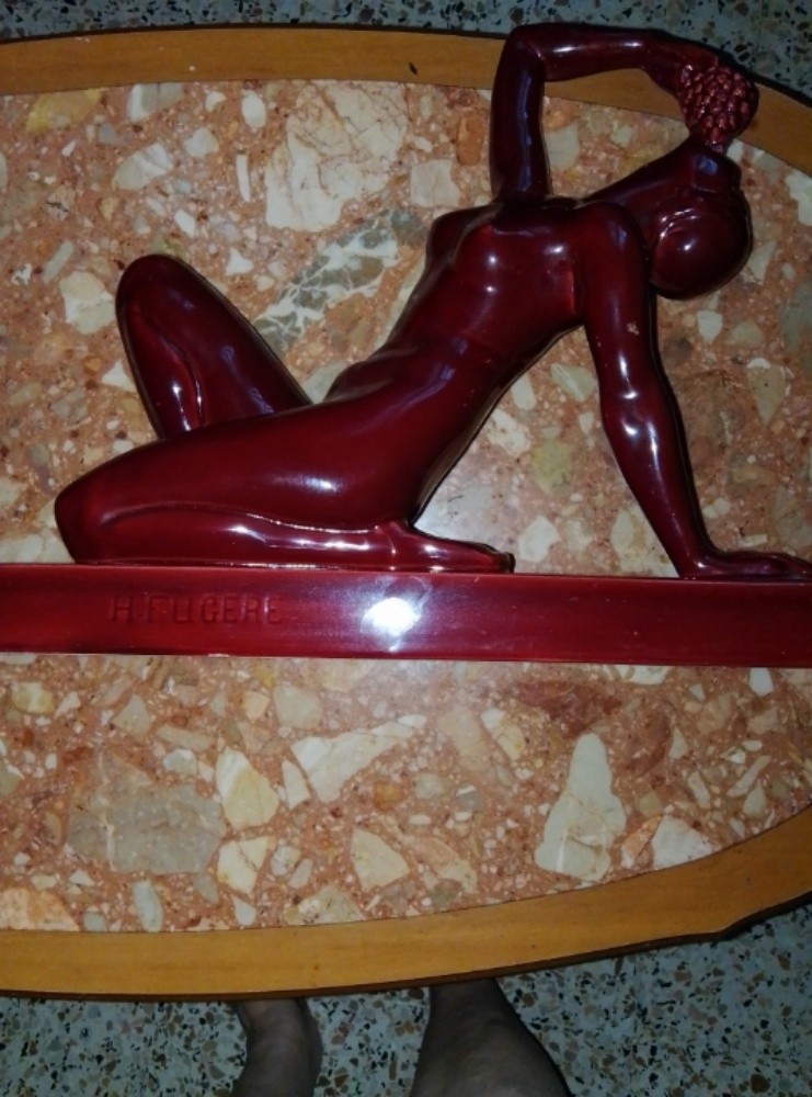 femme aux raisin - 1