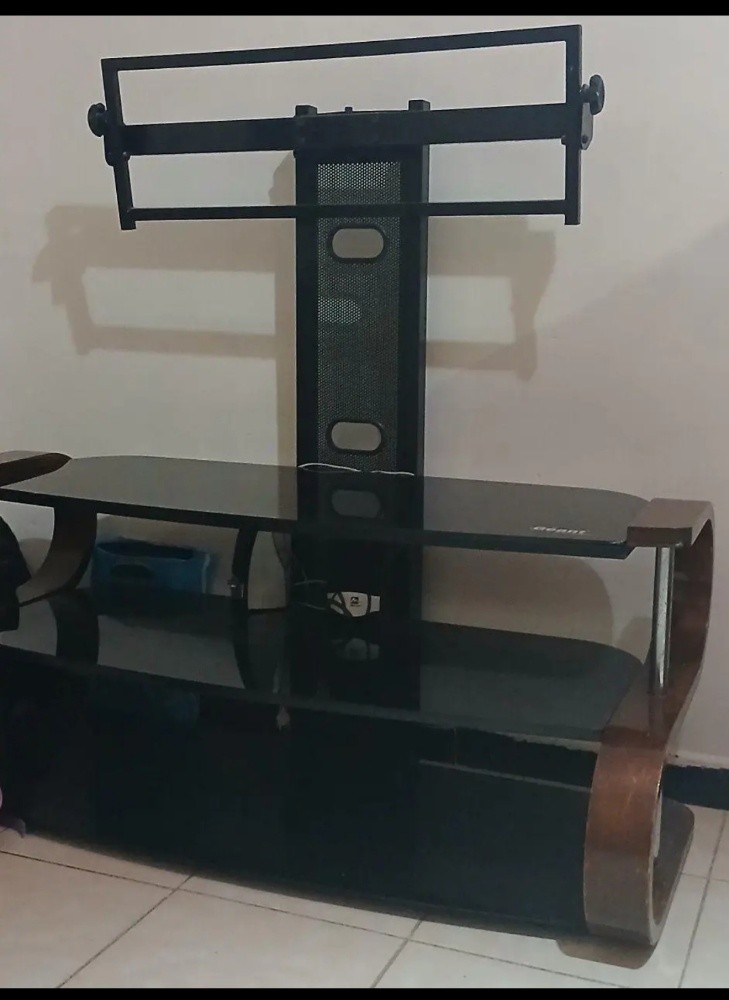 أثاث ، طاولة تلفاز - 1