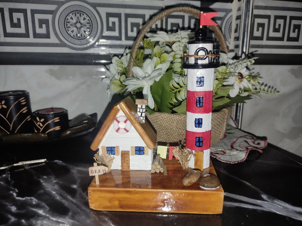Maquette artisanale en bois - 1