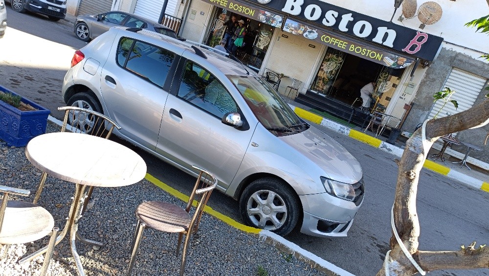 Dacia sandero - 3