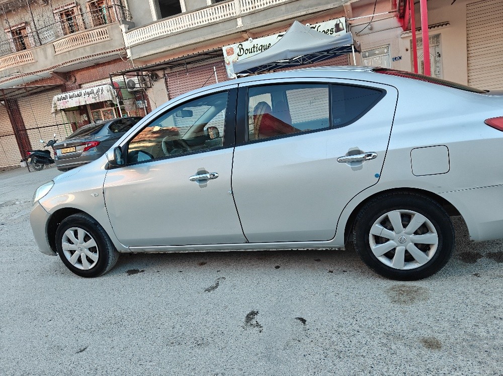 nissan sunny n17 - 2