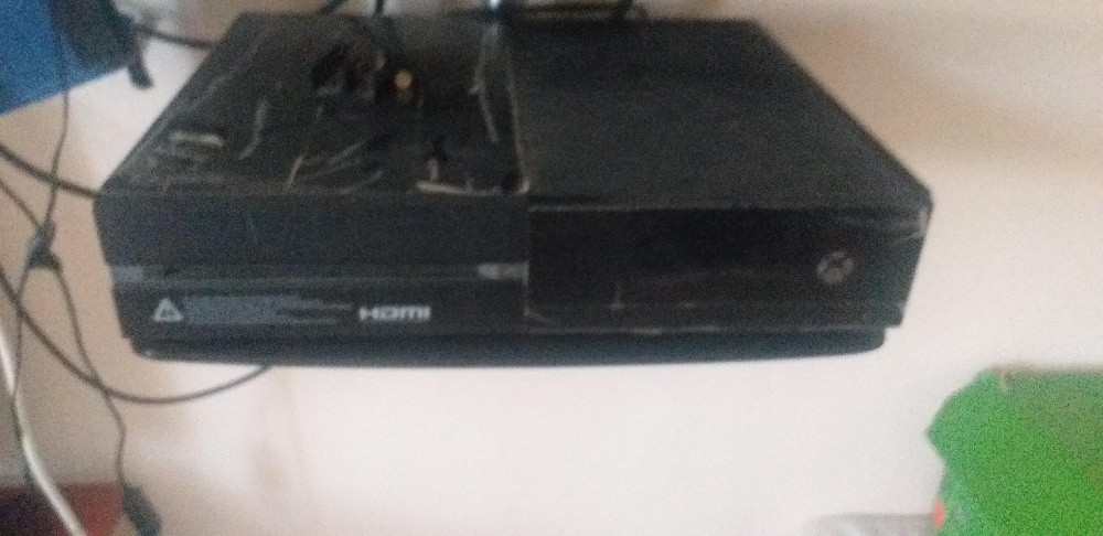 xbox one avec boite et 5 cd - 2