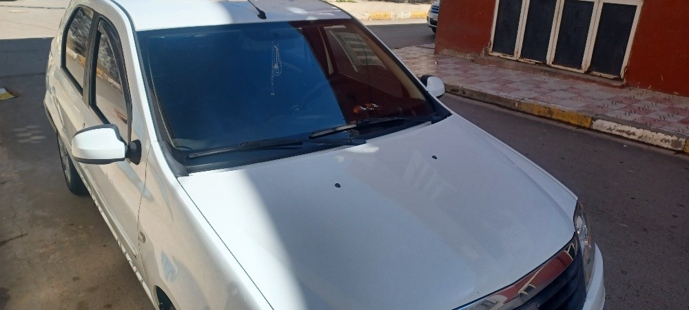 Dacia logan en vent  - 3