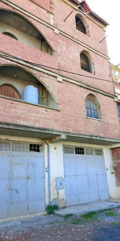 villa 250m a khraysiya - 2