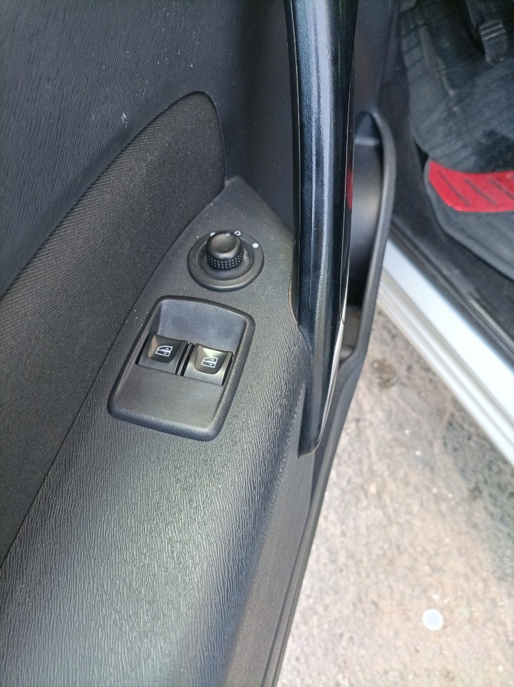 Kangoo privilège plus - 5