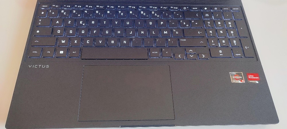 HP victus gaming laptop - 1