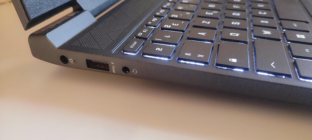 HP victus gaming laptop - 6