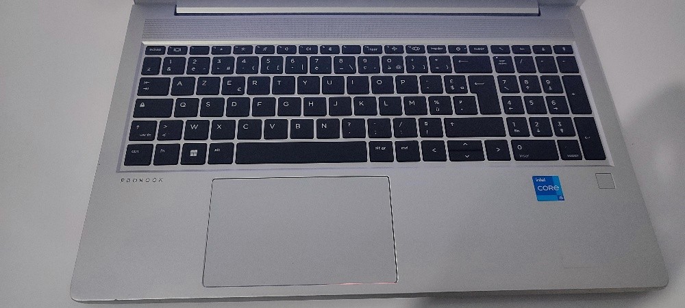 hp 450 g8 - 5