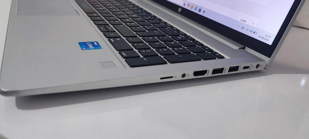 hp 450 g8 - 3