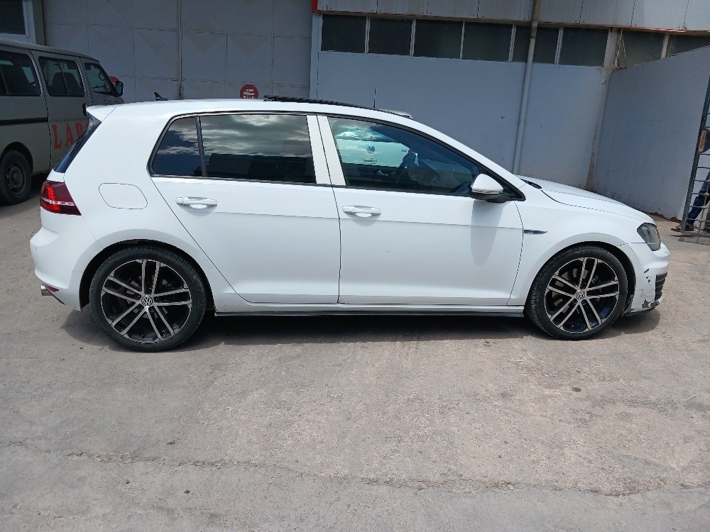 Golf 7 - 6