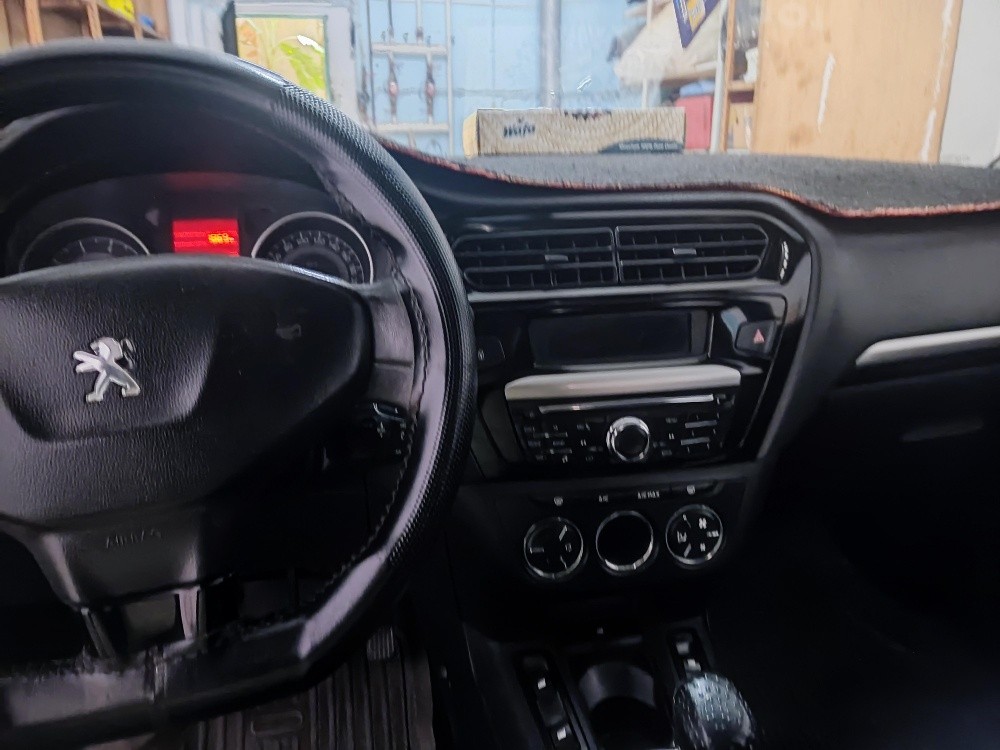 Peugeot  301 - 6