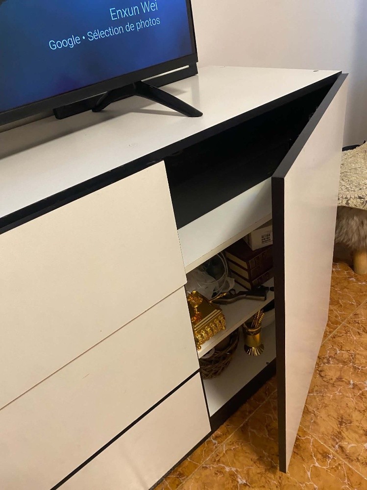 Table de TV - 2