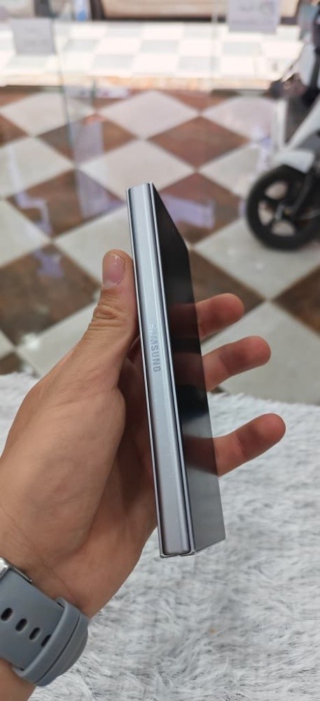 Samsung Z fold 6 - 3