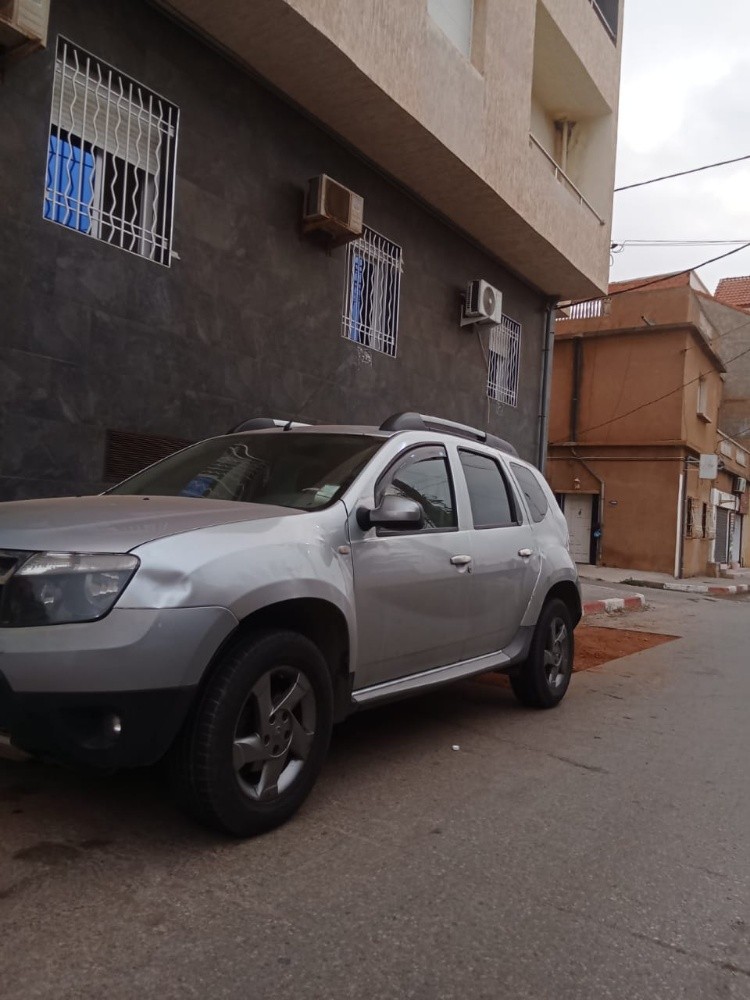 Duster 1.5 dCi 4/4 machi 165000k - 3