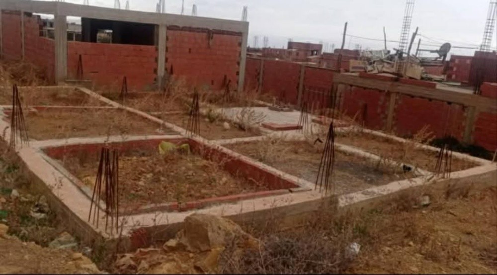 Terrain à vendre, bâti sur fondations, à un prix attractif. - 3