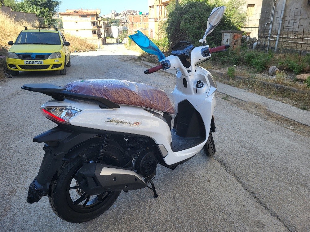 sym st 200cc - 5