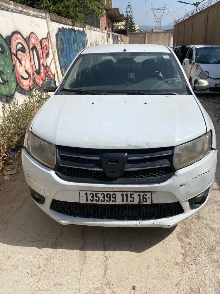 داسيا لوجان - 1