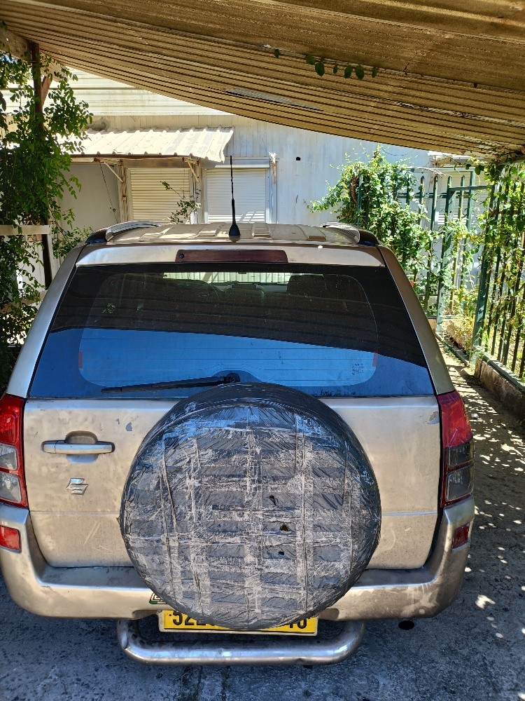 susuki grand vitarra . moteur 1.9 - 8