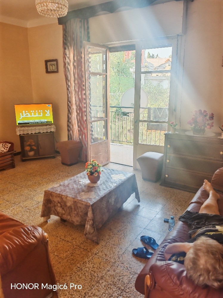Apartment F3 à vendre à Blida - 7