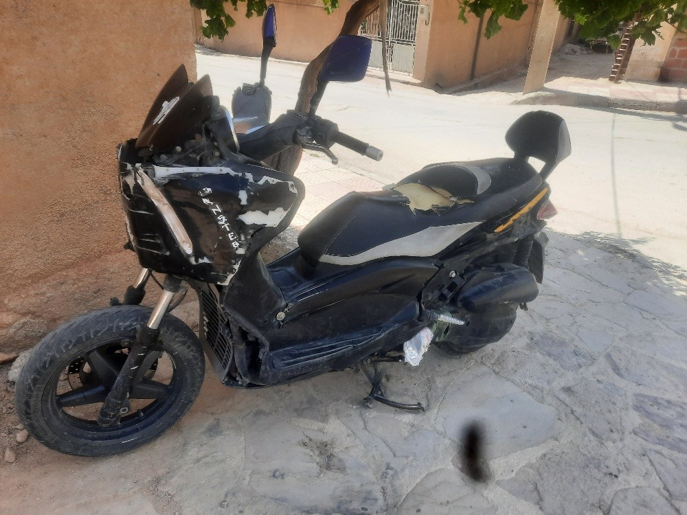 Yamaha xmax125 - 6