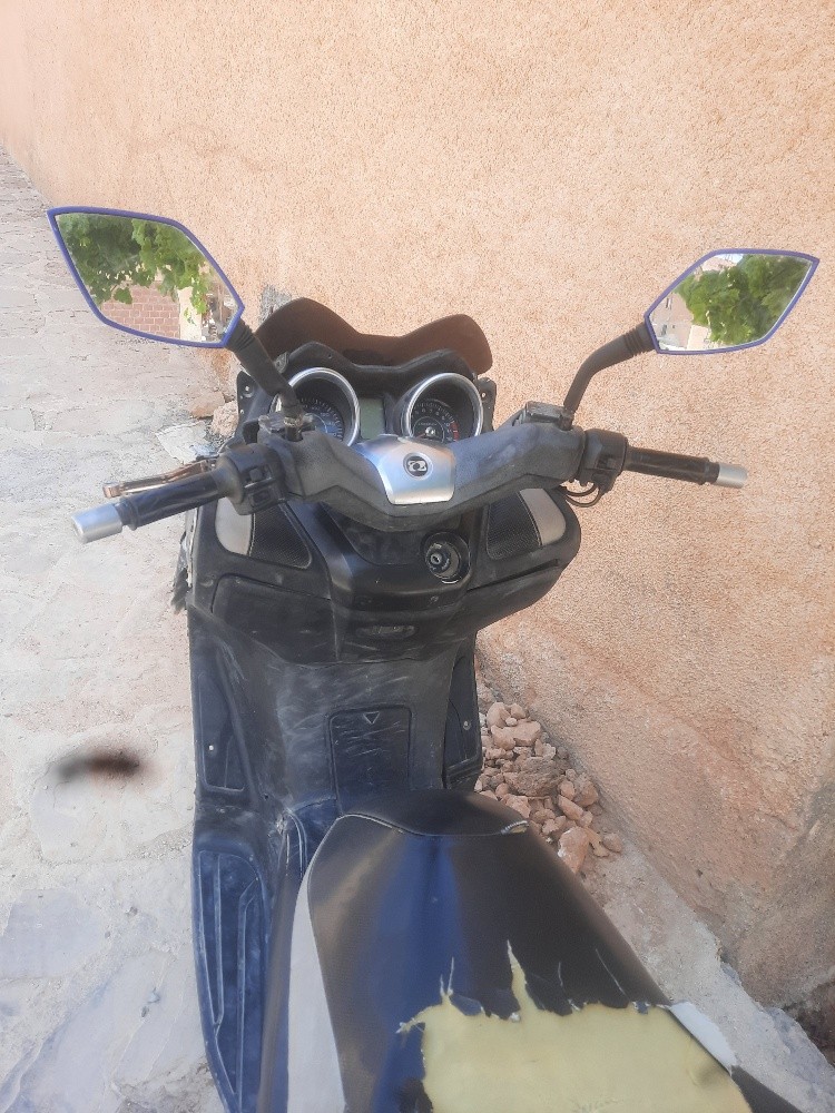 Yamaha xmax125 - 5