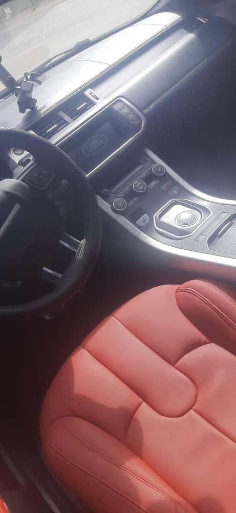 range rover évoque dynamique - 12