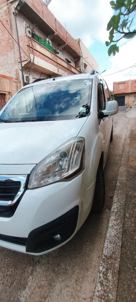 Peugeot Partner - 8