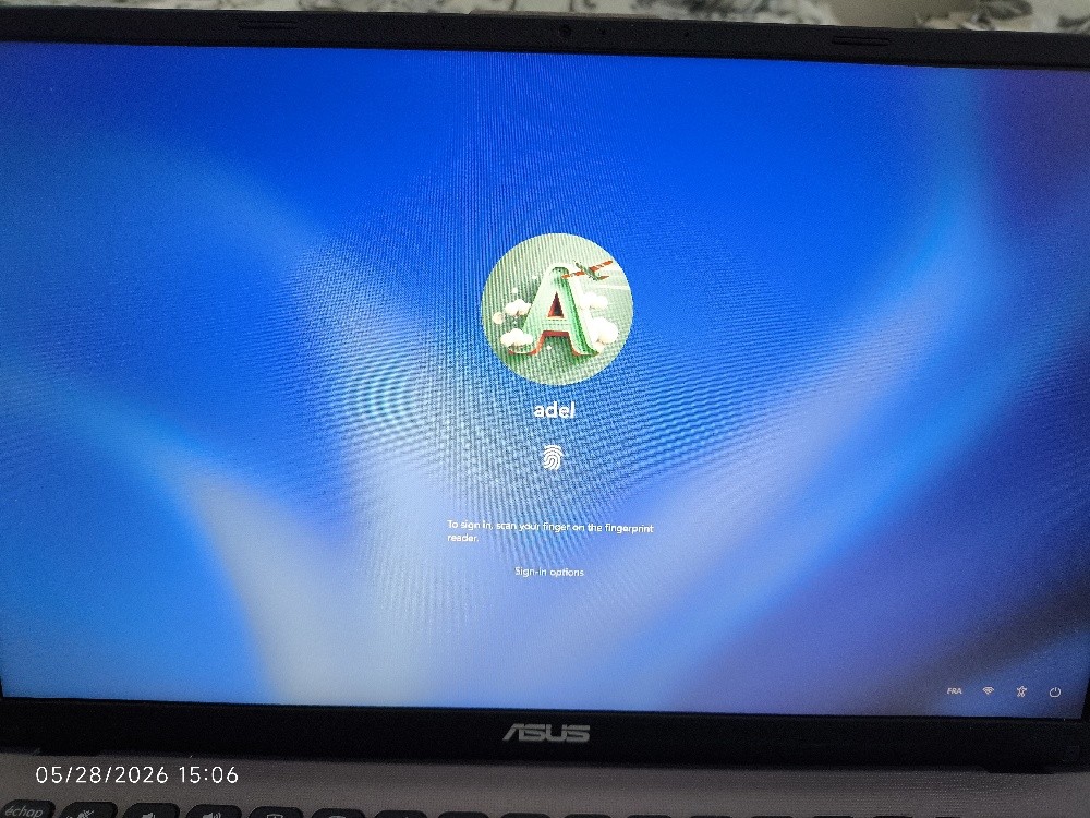 ASUS LAPTOP - 10