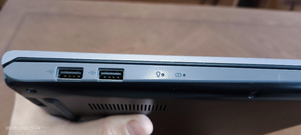 ASUS LAPTOP - 9