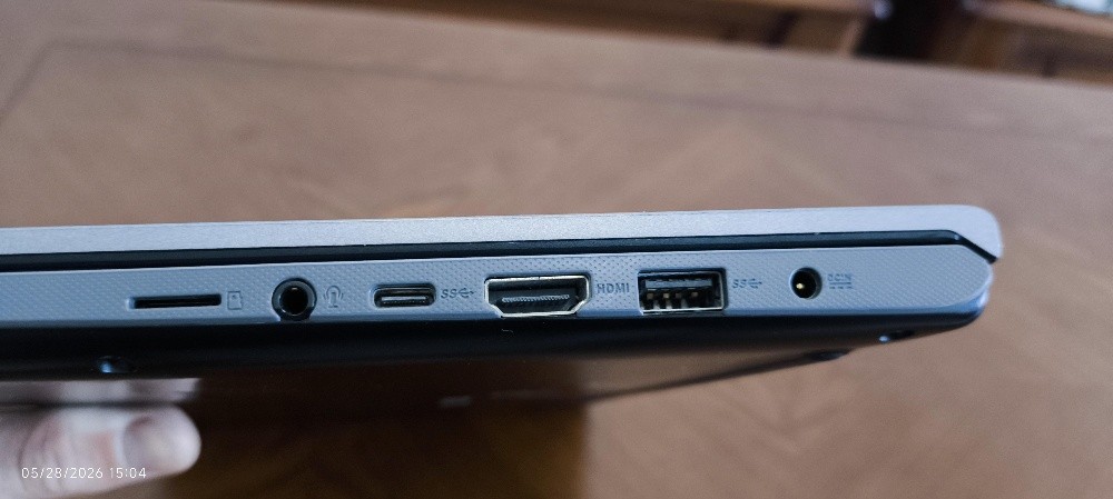 ASUS LAPTOP - 8