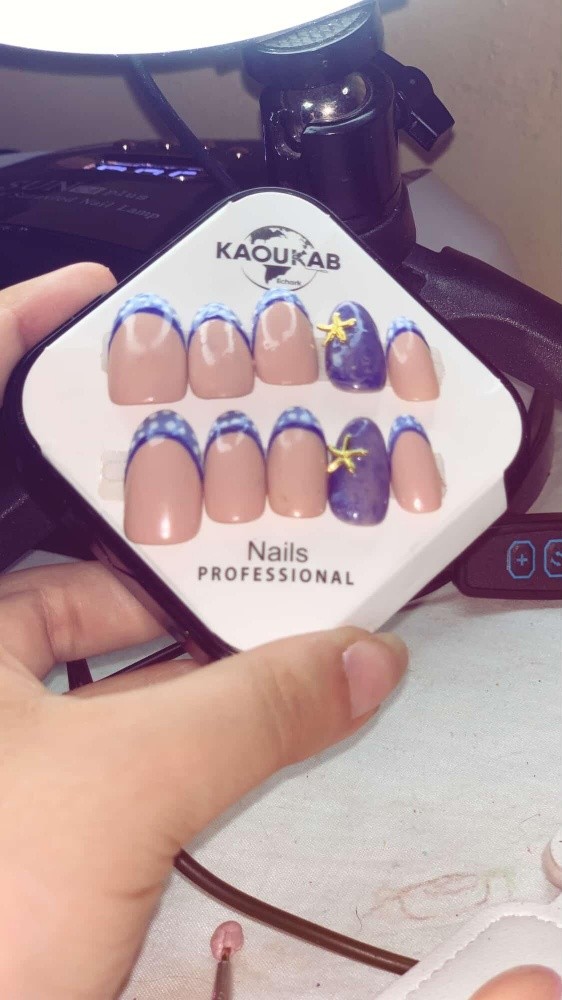 pres on nails - 6
