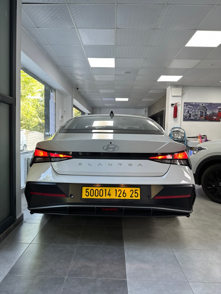 elantra 2026 00km - 12