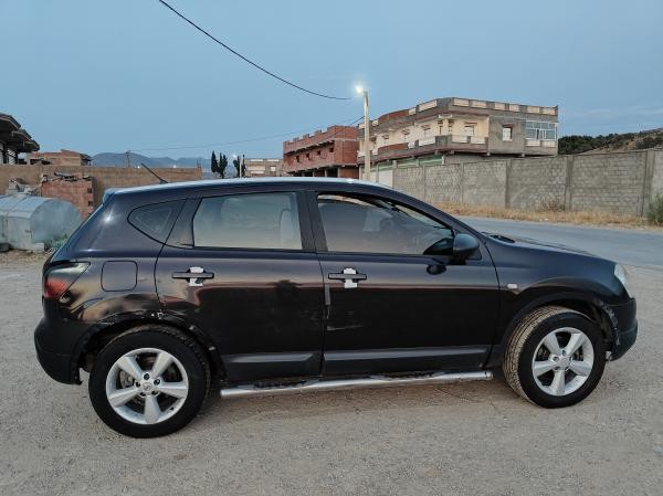 Nissan Qashqai 2.0 dci 150 ch - 13
