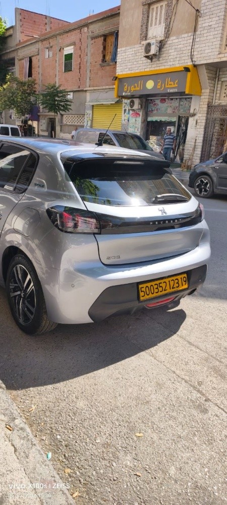 Peugeot  - 4