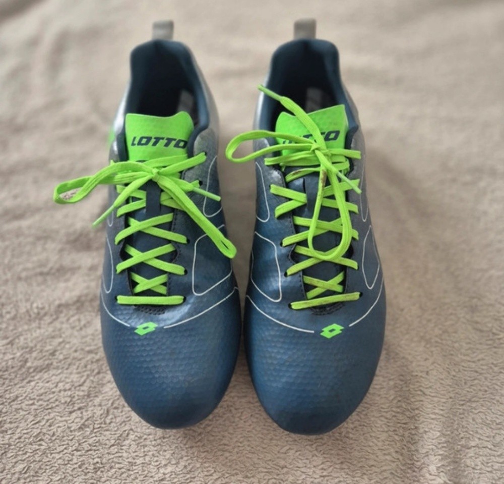 soulier football lotto 43 - 2