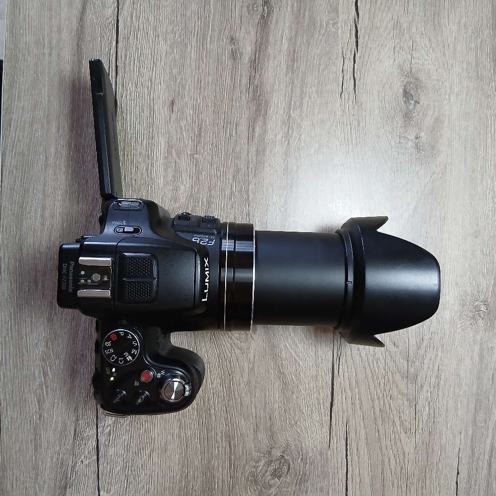 باناسونيك لوميكس FZ200 - 7