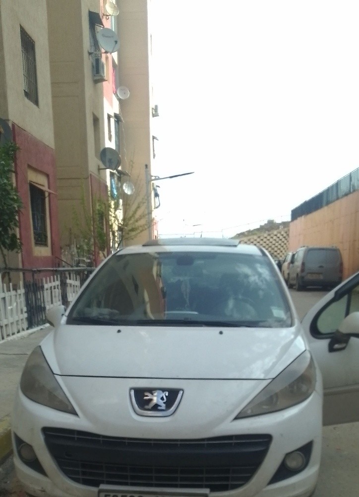 207 année 2012 1.4 vti - 1