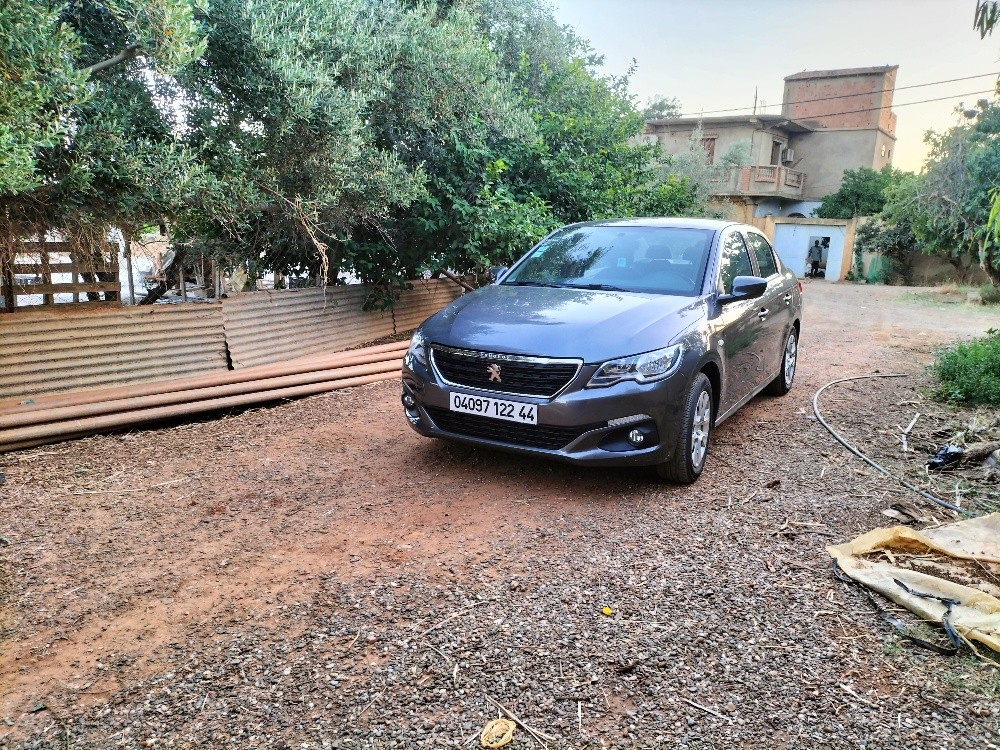 Peugeot 301 - 2