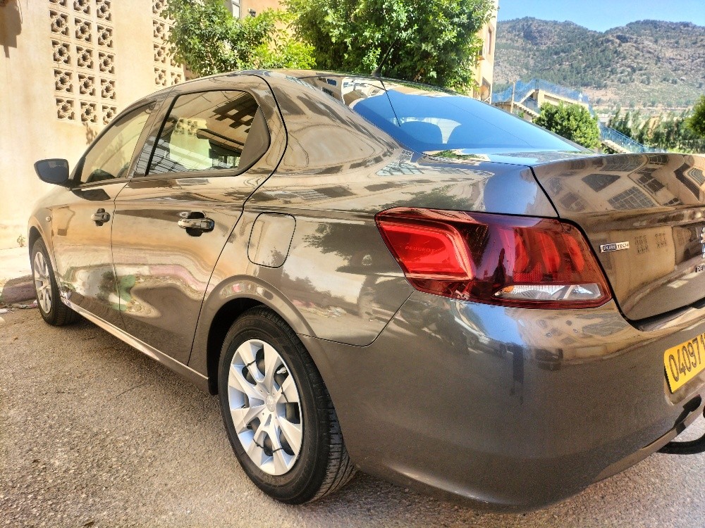 Peugeot 301 - 11