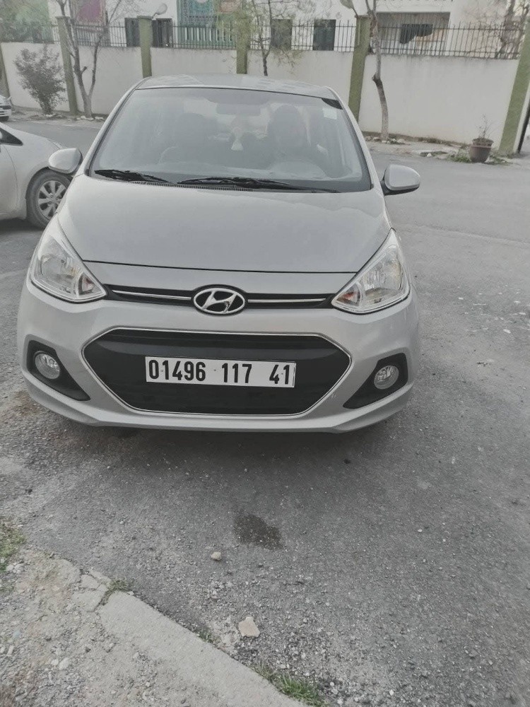 grand i10 - 2