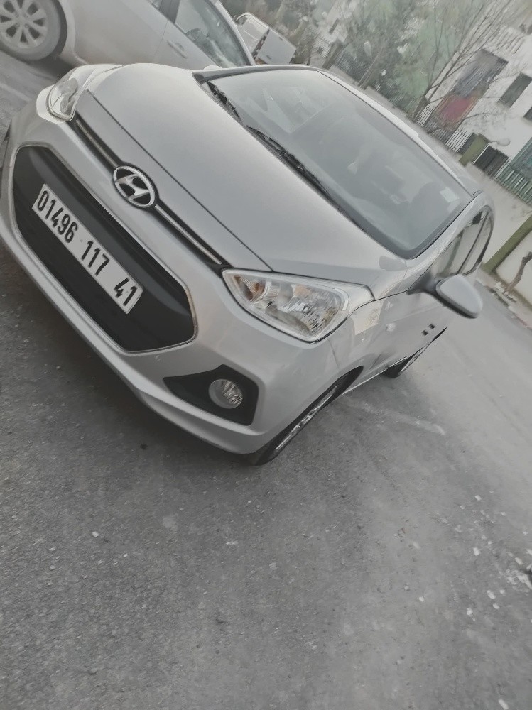 grand i10 - 3
