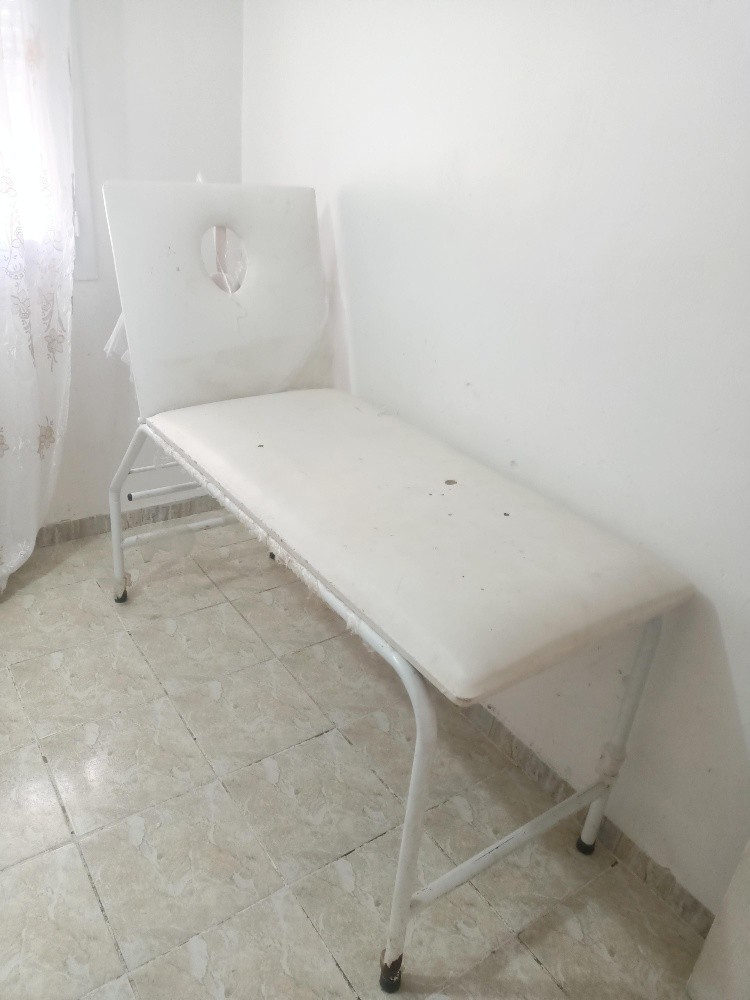 table hijama et massage - 2
