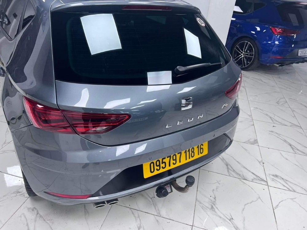 seat leon  - 3
