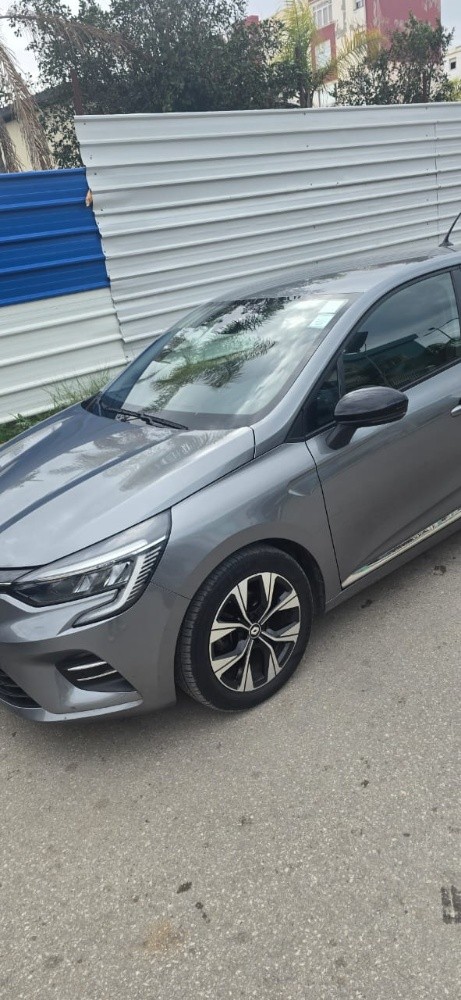 clio 5 - 9